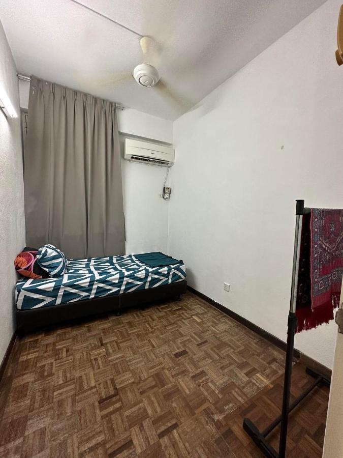 Apartment Bayu Emas Ferringhi *