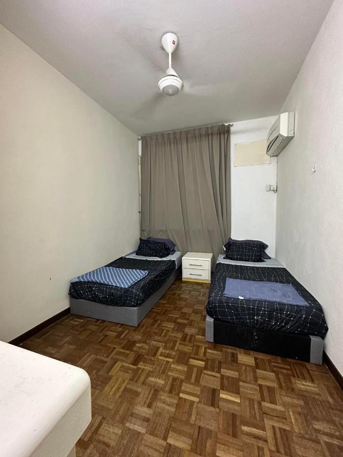 Bayu Emas Ferringhi Apartment *